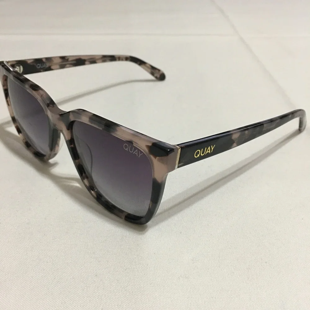 Quay Wired Sunglasses Women One Size Tortoise Polarized Square